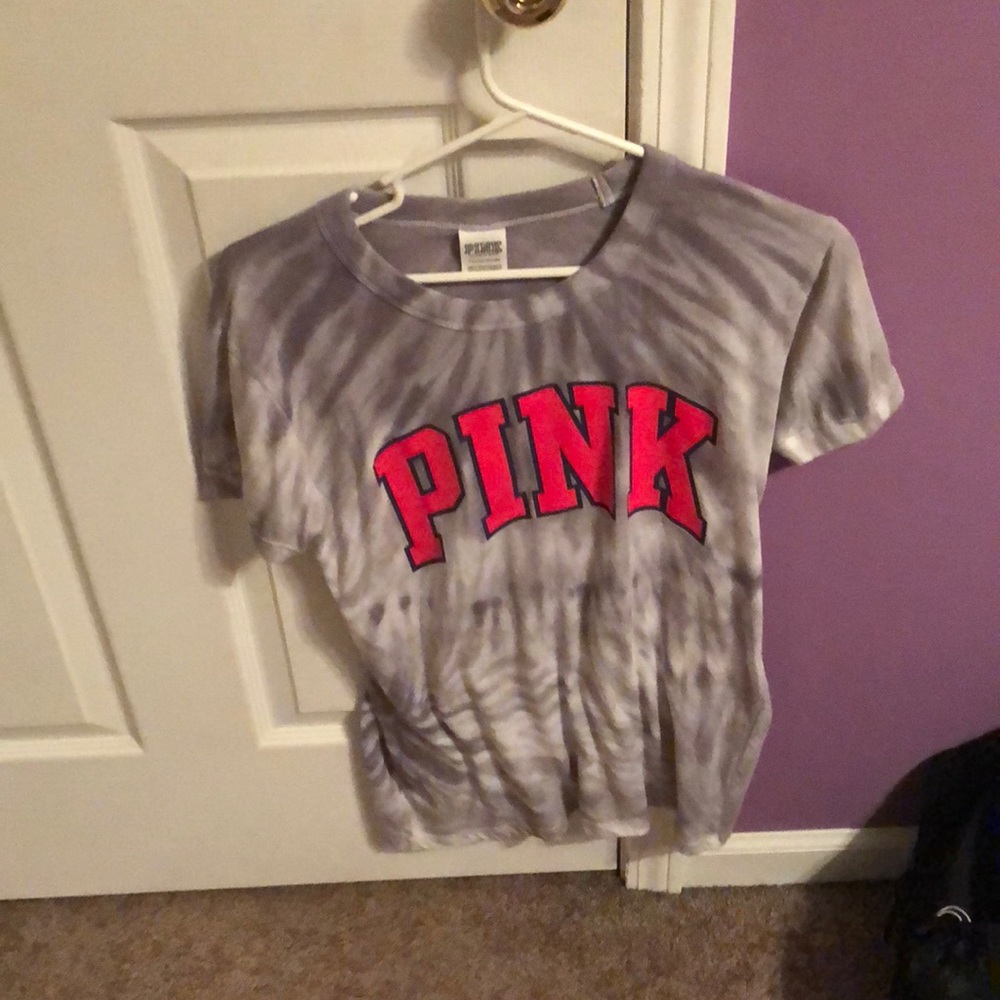 pink short sleeve shirt